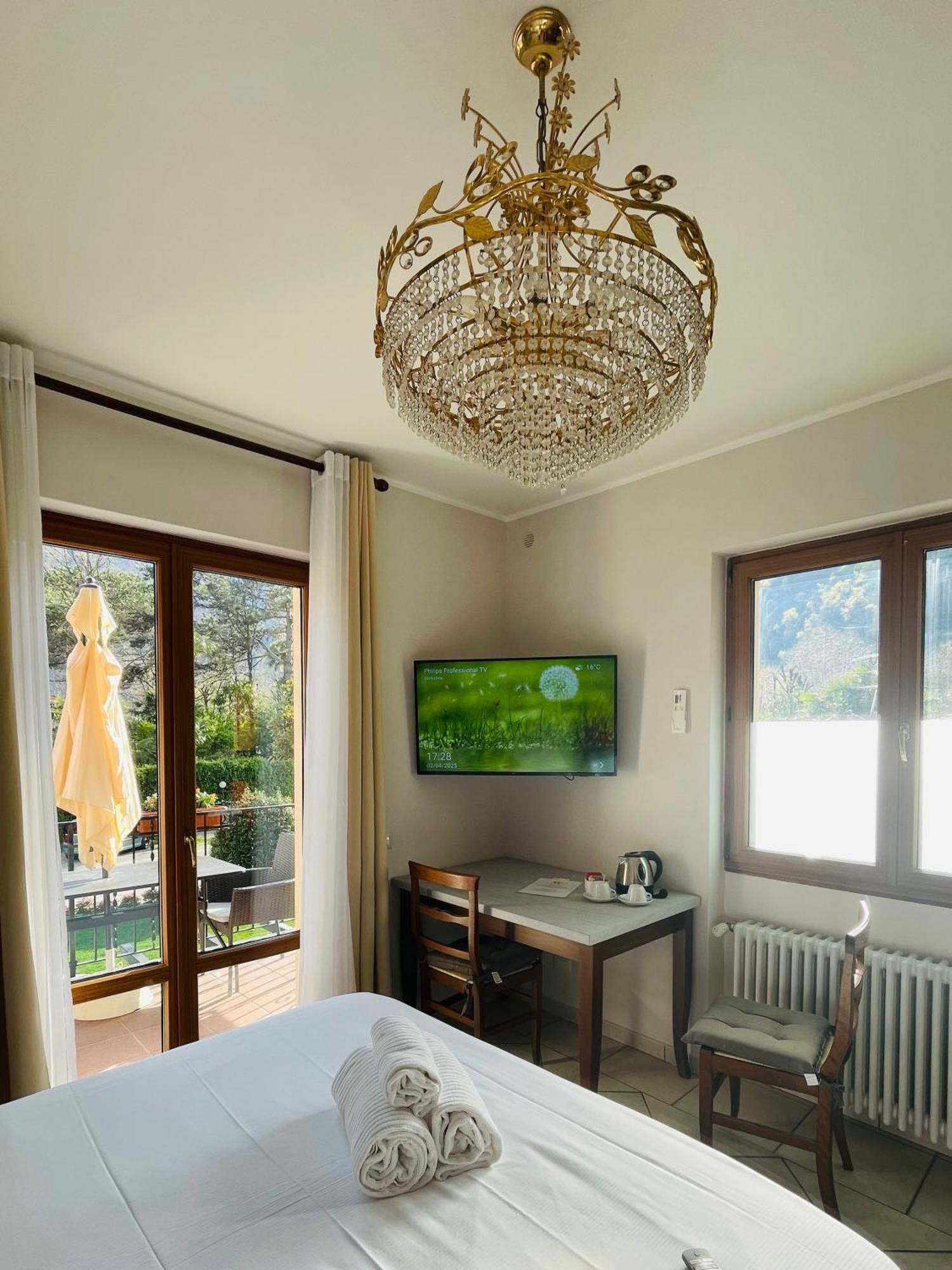 Residence Villa Margherita Cannobio Exterior photo